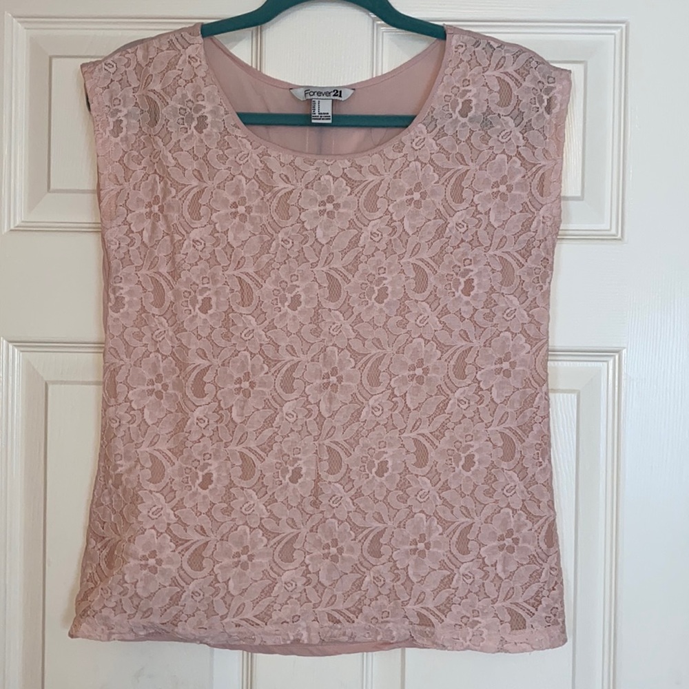 F21 — Blush Floral lace Top Sz S